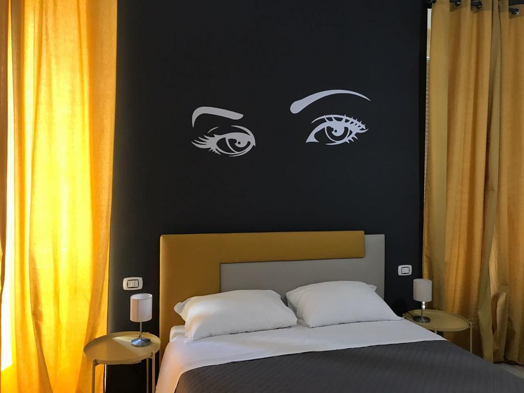 Sensation House Bed and breakfast 3*